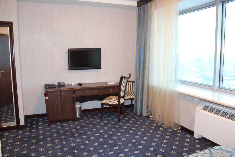 Royal Palace Hotel Almatî Exterior foto