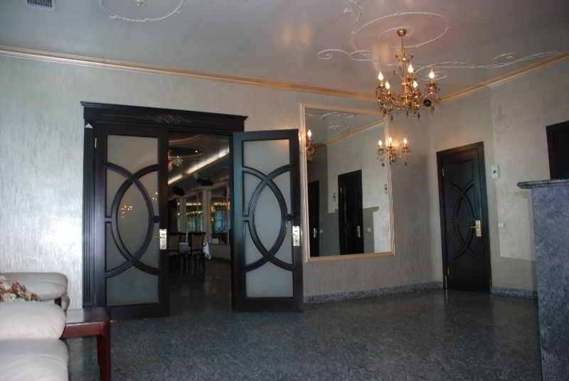 Royal Palace Hotel Almatî Exterior foto