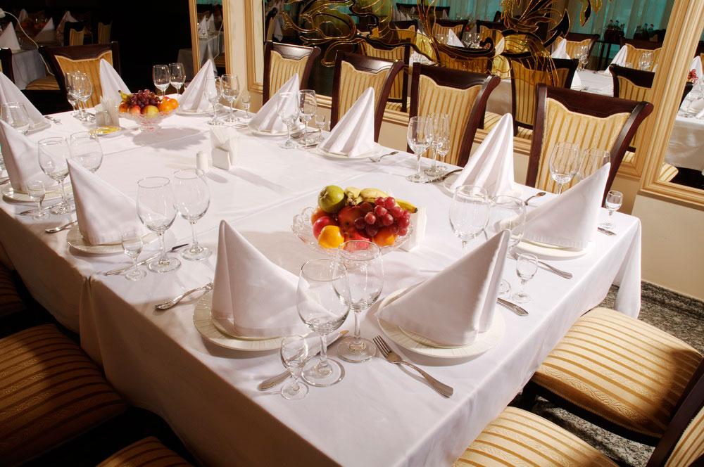 Royal Palace Hotel Almatî Restaurant foto